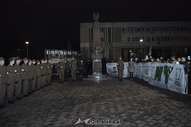 Marsz Pamięci Żołnierzy Wyklętych [01.03.2014] - zdjęcie #94 - eOstroleka.pl