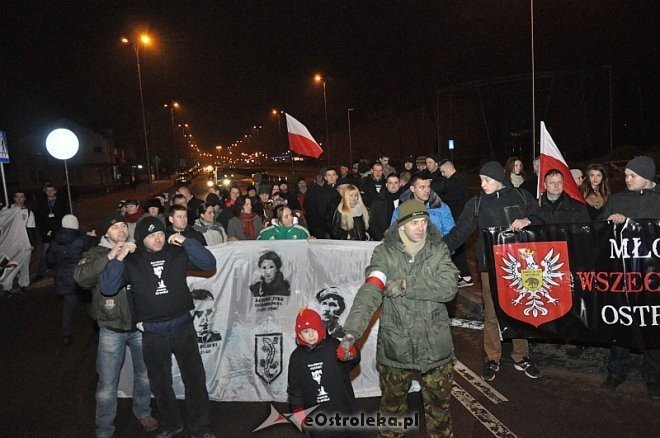 Marsz Pamięci Żołnierzy Wyklętych [01.03.2014] - zdjęcie #61 - eOstroleka.pl