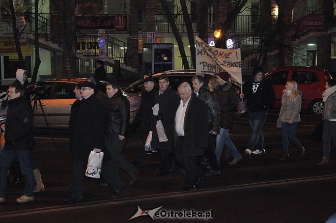 Marsz Pamięci Żołnierzy Wyklętych [01.03.2014] - zdjęcie #23 - eOstroleka.pl