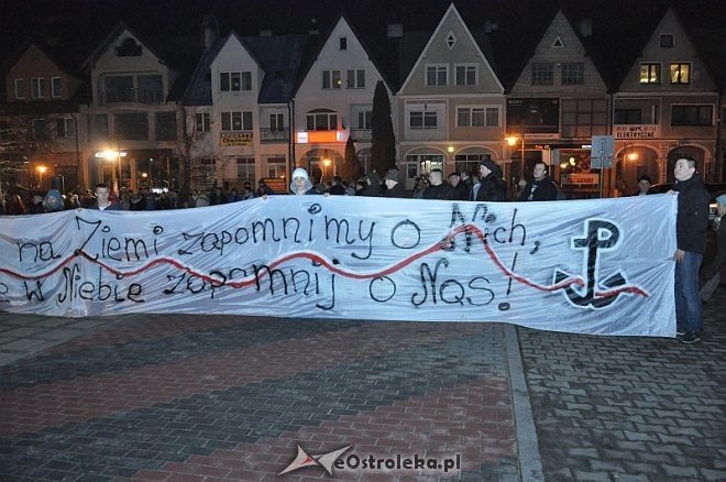 Marsz Pamięci Żołnierzy Wyklętych [01.03.2014] - zdjęcie #13 - eOstroleka.pl