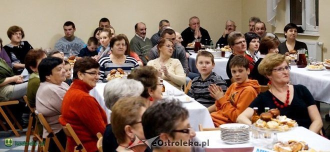 Zapusty na Kurpiach: Przedstawienie o „Ciorciuku” [04.03.2014] - zdjęcie #43 - eOstroleka.pl