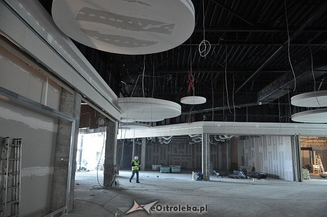Obecny stan galerii Bursztynowa [04.03.2014] - zdjęcie #57 - eOstroleka.pl