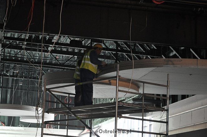 Obecny stan galerii Bursztynowa [04.03.2014] - zdjęcie #31 - eOstroleka.pl