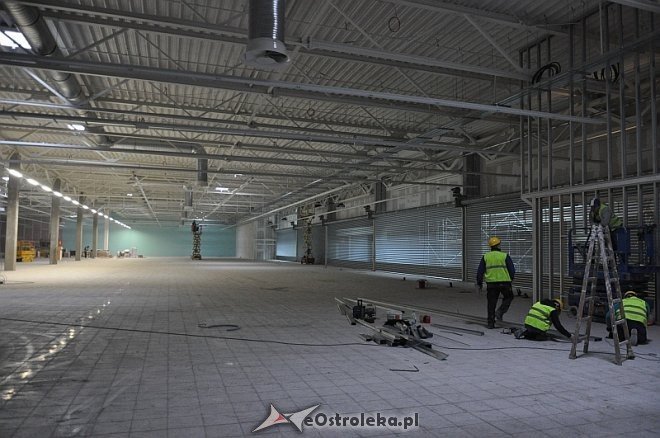 Obecny stan galerii Bursztynowa [04.03.2014] - zdjęcie #24 - eOstroleka.pl