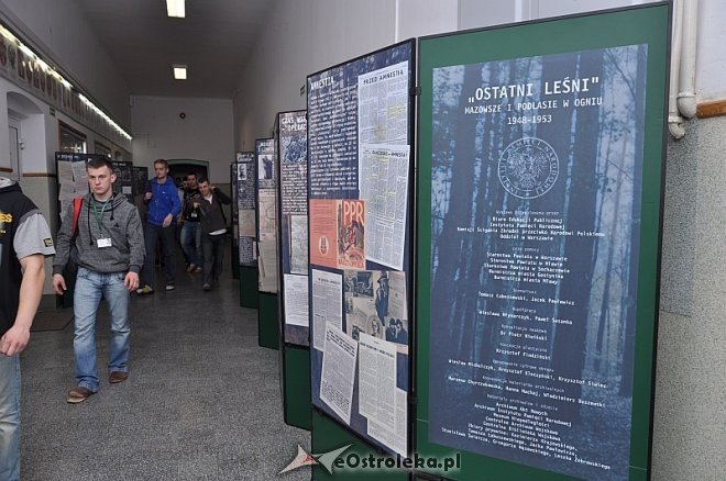 Otwarcie Wystawy „Ostatni Leśni” [05.03.2014] - zdjęcie #19 - eOstroleka.pl