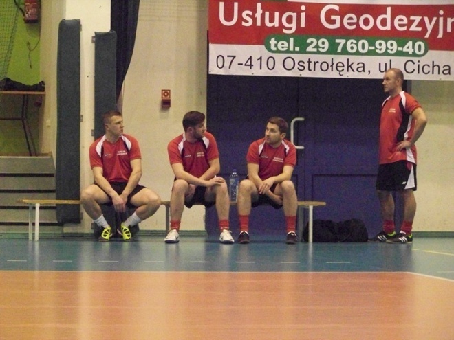 Nocna Liga Futsalu - 11. kolejka (07.03.2014) - zdjęcie #2 - eOstroleka.pl