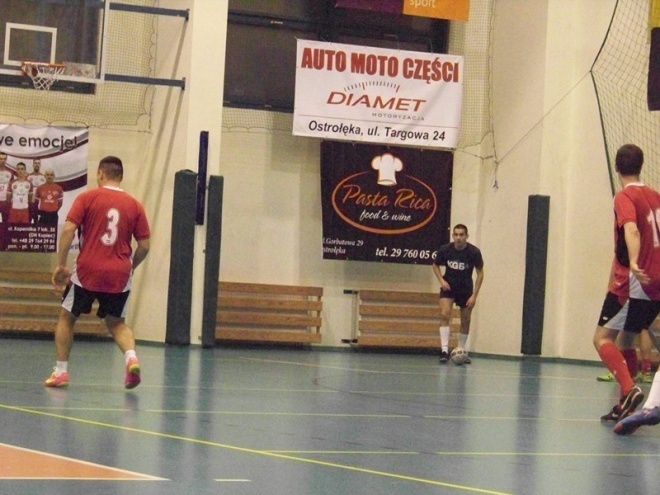 Nocna Liga Futsalu - 11. kolejka (07.03.2014) - zdjęcie #5 - eOstroleka.pl