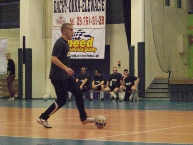 Nocna Liga Futsalu - 11. kolejka (07.03.2014) - zdjęcie #6 - eOstroleka.pl