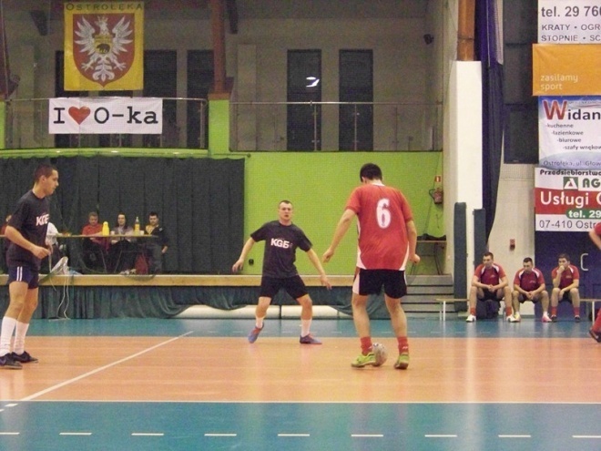 Nocna Liga Futsalu - 11. kolejka (07.03.2014) - zdjęcie #7 - eOstroleka.pl