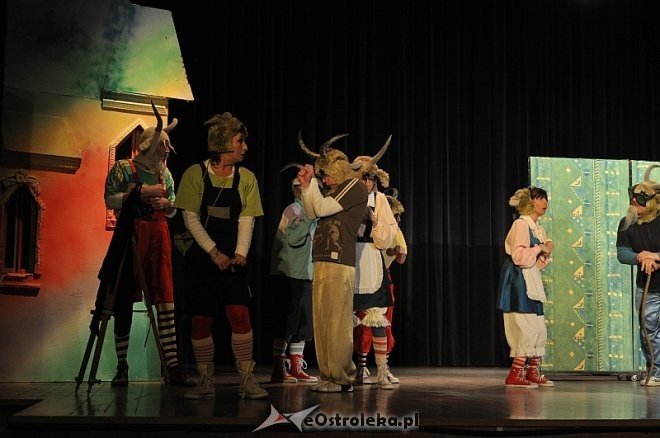 Spektakl teatralny „Przygody Koziołka Matołka” [09.03.2014] - zdjęcie #8 - eOstroleka.pl