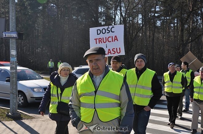 Kolejny protest na rondzie ks. Siemowita III [10.03.2014] - zdjęcie #9 - eOstroleka.pl