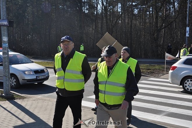 Kolejny protest na rondzie ks. Siemowita III [10.03.2014] - zdjęcie #11 - eOstroleka.pl