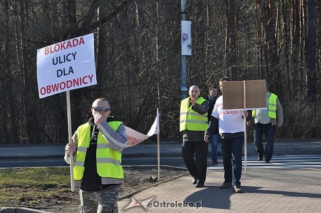 Kolejny protest na rondzie ks. Siemowita III [10.03.2014] - zdjęcie #16 - eOstroleka.pl