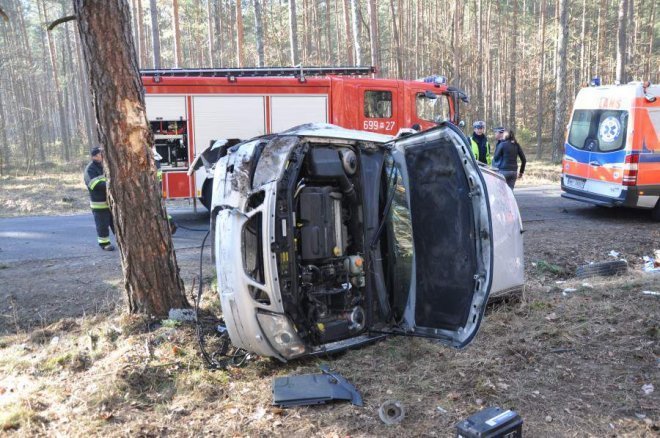 Groźny wypadek w Długosiodle [9.03.2014] - zdjęcie #5 - eOstroleka.pl