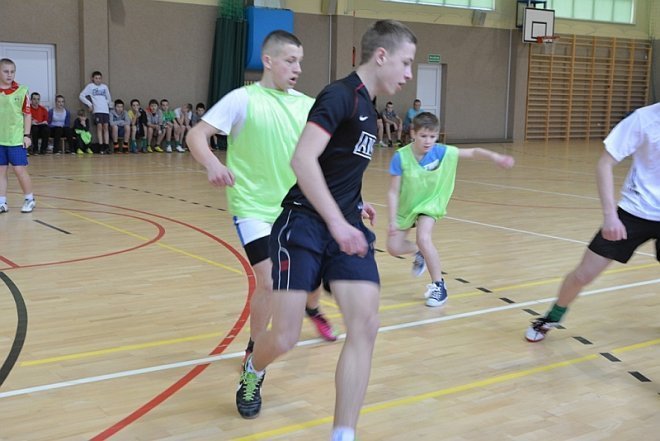 Turniej halowej piłki nożnej w Goworowie [12.03.2014] - zdjęcie #25 - eOstroleka.pl