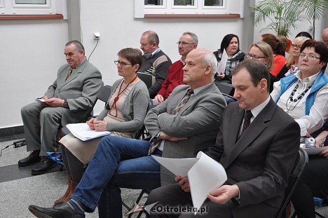 III Konferencję z cyklu „Kultura językowa Kurpiów” [13.03.2014] - zdjęcie #9 - eOstroleka.pl