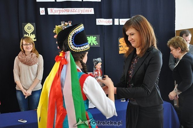 „Mała Olimpiada Wiedzy o Kurpiowszczyźnie” [13.03.2014] - zdjęcie #35 - eOstroleka.pl