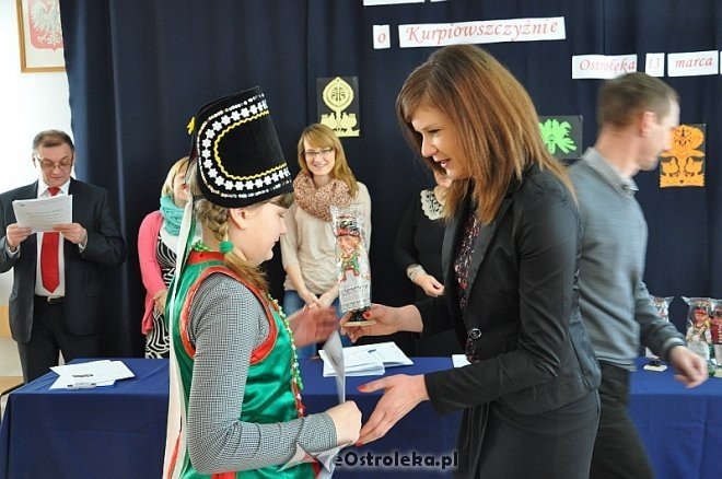 „Mała Olimpiada Wiedzy o Kurpiowszczyźnie” [13.03.2014] - zdjęcie #10 - eOstroleka.pl