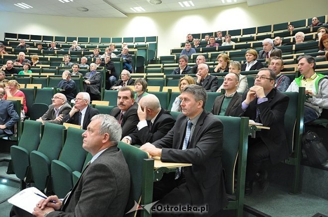 Konferencja naukowa - „Możliwości zwiększenia produkcji mleka w powiecie ostrołęckim” [13.03.2014] - zdjęcie #7 - eOstroleka.pl