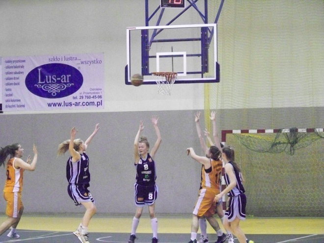 Unia Basket Ostrołęka - UKS Basket Aleksandrów Łódzki (14.03.2014) - zdjęcie #18 - eOstroleka.pl
