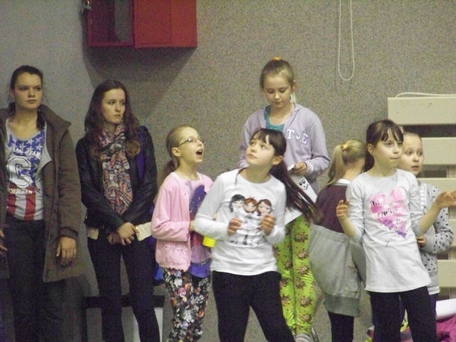 Unia Basket Ostrołęka - UKS Basket Aleksandrów Łódzki (14.03.2014) - zdjęcie #4 - eOstroleka.pl