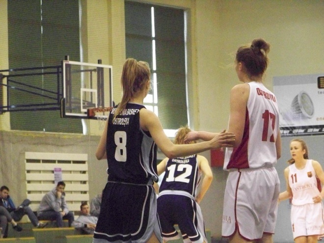 Unia Basket Ostrołęka - Ostrovia Ostrów Wielkopolski (16.03.2014) - zdjęcie #53 - eOstroleka.pl