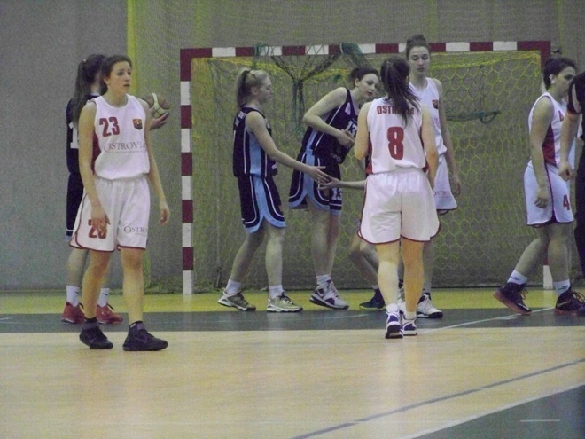 Unia Basket Ostrołęka - Ostrovia Ostrów Wielkopolski (16.03.2014) - zdjęcie #19 - eOstroleka.pl