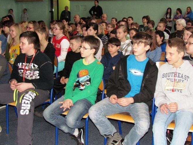 IV Turniej Szóstoklasistów z ZS nr 4 [18.03.2014] - zdjęcie #15 - eOstroleka.pl