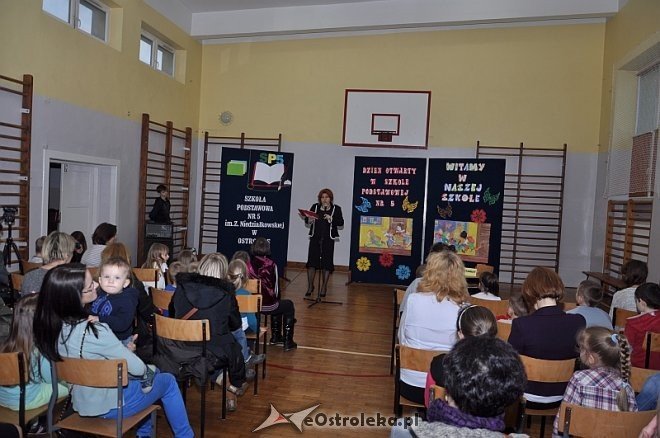 Dzień otwarty w Szkole Podstawowej nr 5 [19.03.2014] - zdjęcie #4 - eOstroleka.pl