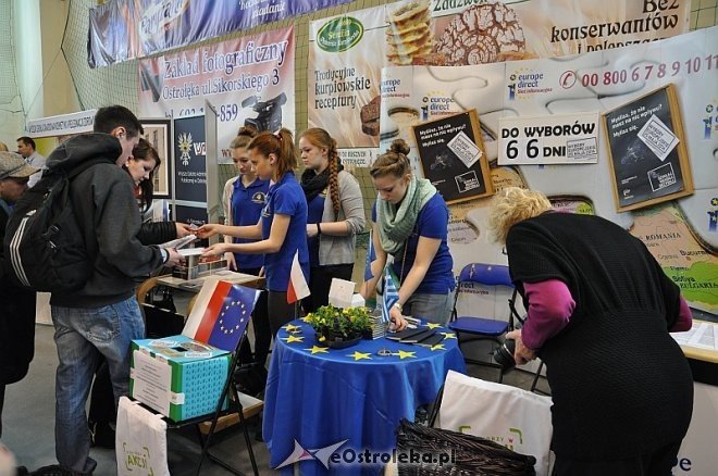 VIII Młodzieżowe Targi Edukacji i Pracy [20.03.2014] - zdjęcie #37 - eOstroleka.pl