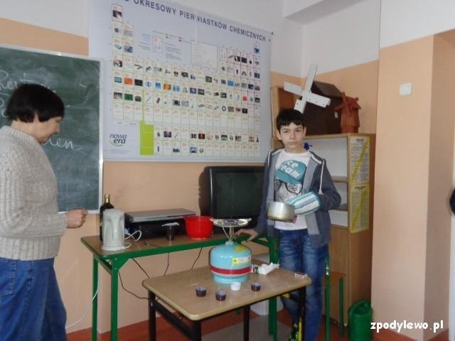 Działania Klubu fizyczno-chemicznego w ZPO w Dylewie [21.03.2014] - zdjęcie #15 - eOstroleka.pl