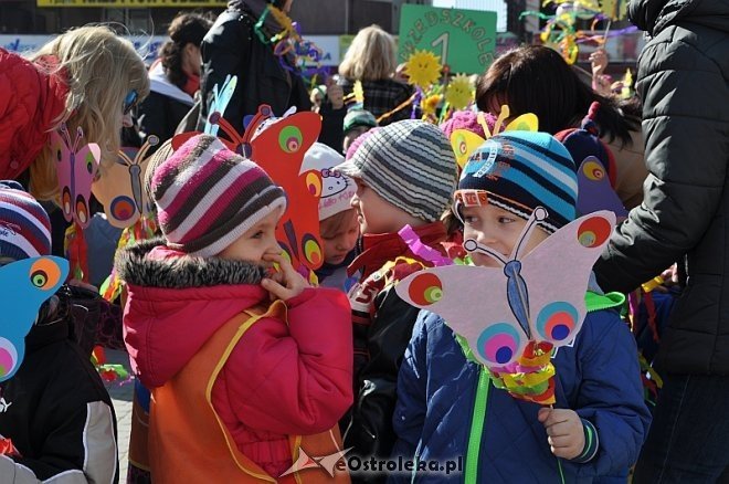 Przedszkolaki powitały wiosnę [21.03.2014] - zdjęcie #12 - eOstroleka.pl