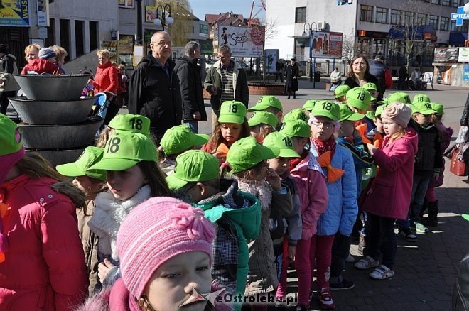 Przedszkolaki powitały wiosnę [21.03.2014] - zdjęcie #33 - eOstroleka.pl