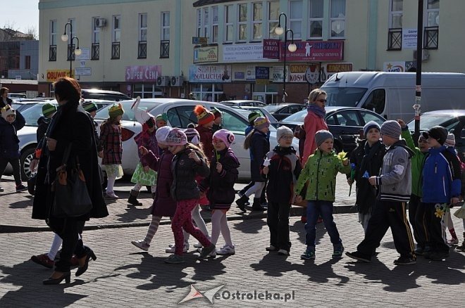 Przedszkolaki powitały wiosnę [21.03.2014] - zdjęcie #120 - eOstroleka.pl
