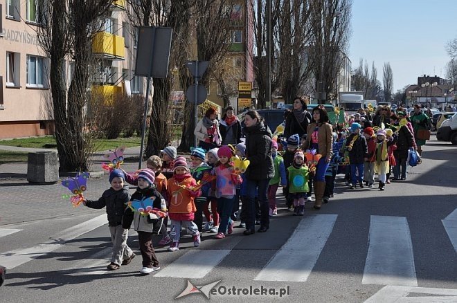 Przedszkolaki powitały wiosnę [21.03.2014] - zdjęcie #48 - eOstroleka.pl