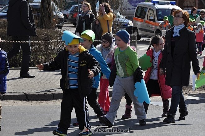 Przedszkolaki powitały wiosnę [21.03.2014] - zdjęcie #54 - eOstroleka.pl