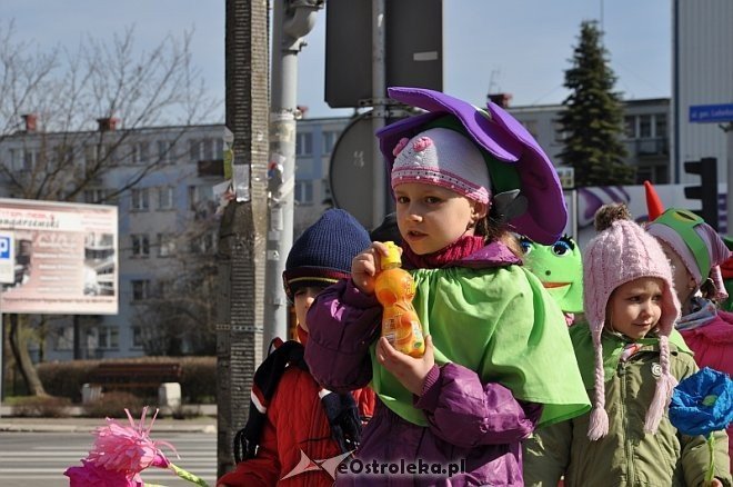 Przedszkolaki powitały wiosnę [21.03.2014] - zdjęcie #74 - eOstroleka.pl