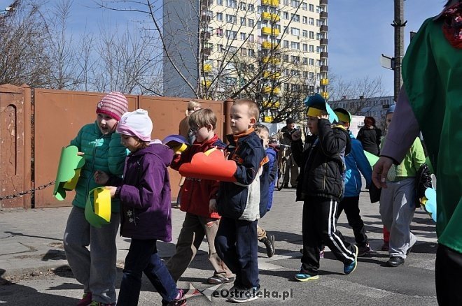 Przedszkolaki powitały wiosnę [21.03.2014] - zdjęcie #80 - eOstroleka.pl