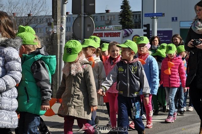Przedszkolaki powitały wiosnę [21.03.2014] - zdjęcie #74 - eOstroleka.pl