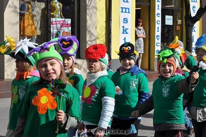Przedszkolaki powitały wiosnę [21.03.2014] - zdjęcie #86 - eOstroleka.pl