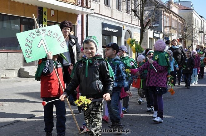 Przedszkolaki powitały wiosnę [21.03.2014] - zdjęcie #93 - eOstroleka.pl