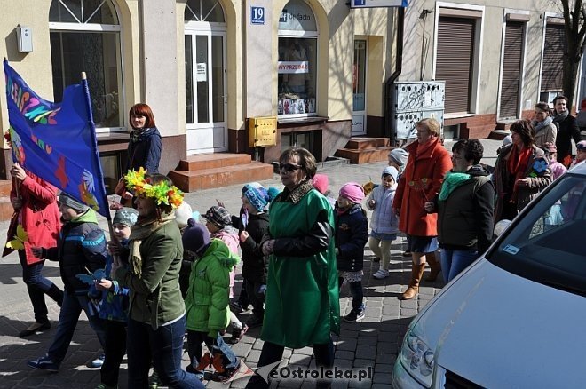 Przedszkolaki powitały wiosnę [21.03.2014] - zdjęcie #96 - eOstroleka.pl