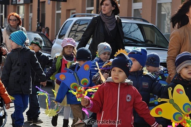 Przedszkolaki powitały wiosnę [21.03.2014] - zdjęcie #52 - eOstroleka.pl