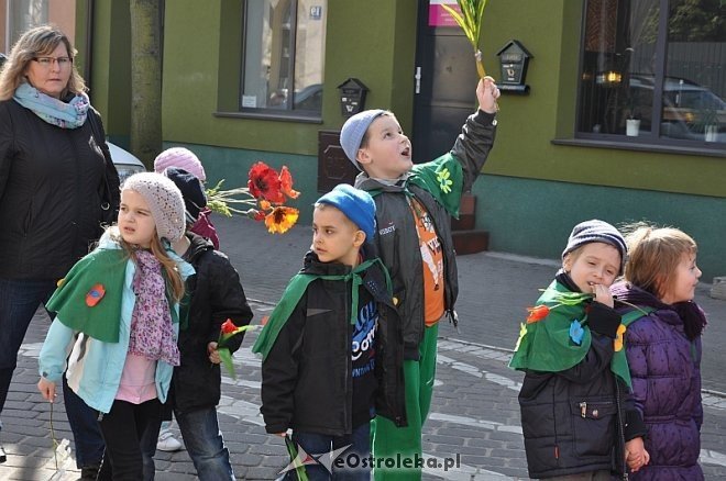 Przedszkolaki powitały wiosnę [21.03.2014] - zdjęcie #107 - eOstroleka.pl