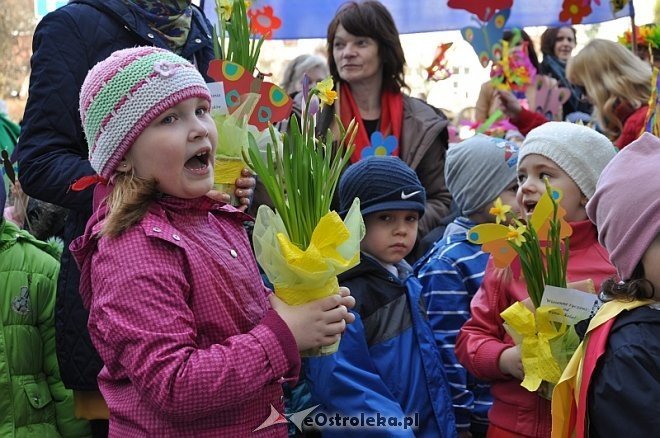 Przedszkolaki powitały wiosnę [21.03.2014] - zdjęcie #139 - eOstroleka.pl