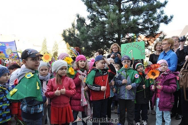 Przedszkolaki powitały wiosnę [21.03.2014] - zdjęcie #21 - eOstroleka.pl
