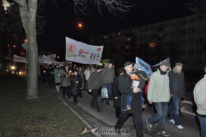 Marsz dla Życia i Rodziny 2014 [25.03.2014] - zdjęcie #31 - eOstroleka.pl