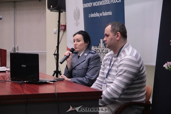 O bezpieczeństwie dzieci w szkole i rodzinie – wspólna konferencja policji i kuratora oświaty [26.03.2014] - zdjęcie #4 - eOstroleka.pl