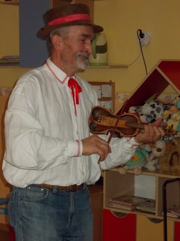 Obchody Dni Kultury Kurpiowskiej w Przedszkolu Miejskim Nr 17 [17-21.03.2014] - zdjęcie #82 - eOstroleka.pl