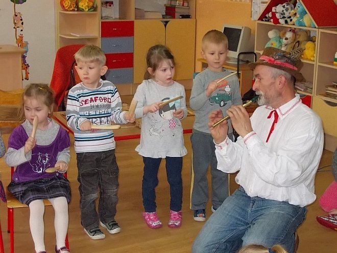 Obchody Dni Kultury Kurpiowskiej w Przedszkolu Miejskim Nr 17 [17-21.03.2014] - zdjęcie #72 - eOstroleka.pl